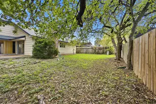 6810 Windrift Way, Austin, TX 78745 - Photo 33