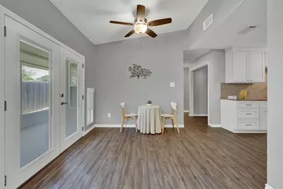 1905 Castle Gate Circle, San Marcos, TX 78666 - Photo 9