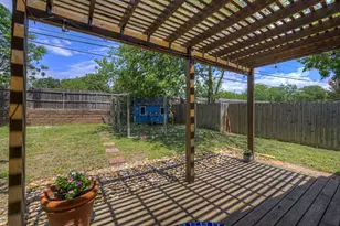 1905 Castle Gate Cir, San Marcos, TX 78666 - Photo 31