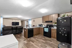 341 SW Front St, Bartlett, TX 76511 - Photo 7