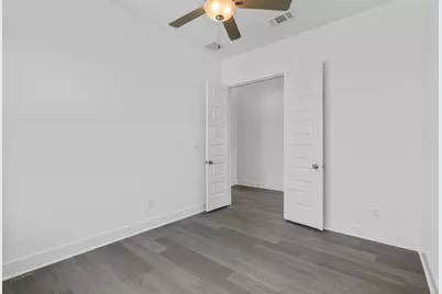 820 S Hemingway Loop, Liberty Hill, TX 78642 - Photo 7