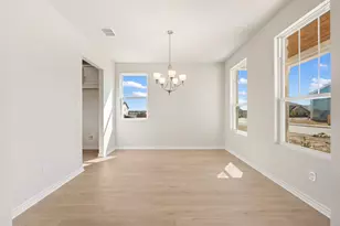 112 Barret Dr, Liberty Hill, TX 78642 - Photo 7