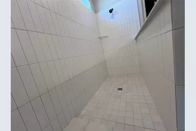 112 Barret Drive, Liberty Hill, TX 78642 - Photo 37