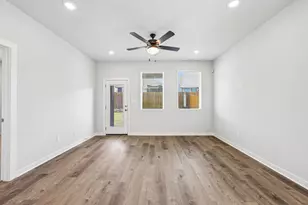 164 Two Bits Ln, Elgin, TX 78621 - Photo 7