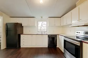 1190 Ridge Dr, Austin, TX 78721 - Photo 7