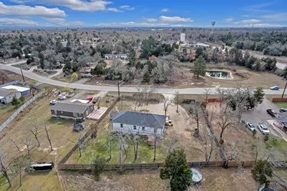 114 Crepe Myrtle Parkway, Elgin, TX 78621 - Photo 35