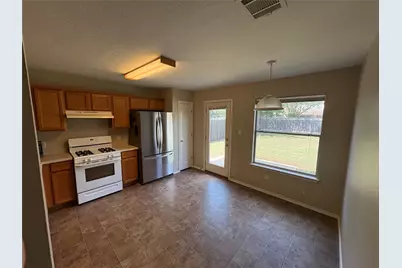 1008 Stacias Way, Pflugerville, TX 78660 - Photo 5