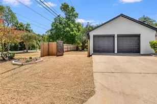 4301 Balcones Woods Dr, Austin, TX 78759 - Photo 25