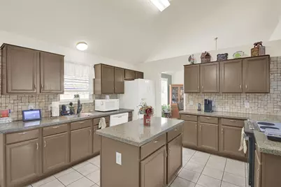 107 Taylor Drive, Spicewood, TX 78669 - Photo 13