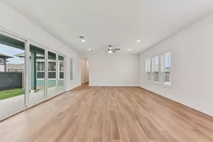 7517 Boyd Hvn Dr, Austin, TX 78744 - Photo 5