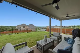 6700 Cliff Rose Dr, Spicewood, TX 78669 - Photo 3