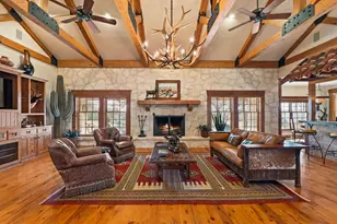 521 Bluff Creek Rd, Center Point, TX 78010 - Photo 9