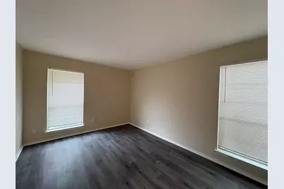 2524 Chaparral Trail, Austin, TX 78744 - Photo 11