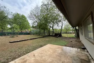 2524 Chaparral Trail, Austin, TX 78744 - Photo 21