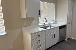 2524 Chaparral Trail, Austin, TX 78744 - Photo 7