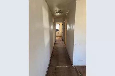 503 Hill Street, Smithville, TX 78957 - Photo 5