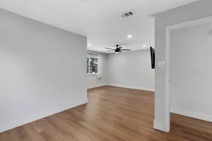 7806 Woodcroft Dr, Austin, TX 78749 - Photo 13
