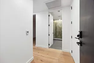 610 Davis St, Austin, TX 78701 - Photo 11