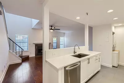1704 West Avenue #106, Austin, TX 78701 - Photo 5