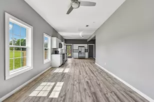 507 W 1st St, Flatonia, TX 78941 - Photo 5