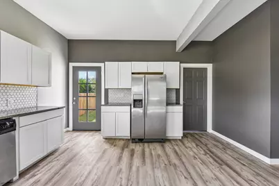 507 W 1st Street, Flatonia, TX 78941 - Photo 9