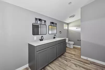 507 W 1st Street, Flatonia, TX 78941 - Photo 21