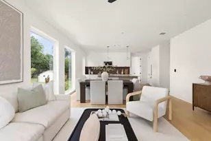 732 Springdale Rd, Austin, TX 78702 - Photo 9