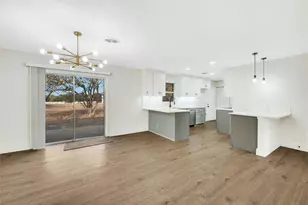 122 Blanket Flower Dr, Bastrop, TX 78602 - Photo 9