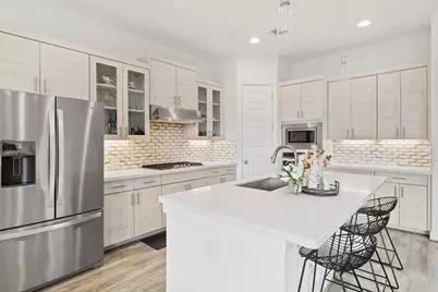 4301 Trey Edsel Drive, Pflugerville, TX 78660 - Photo 9