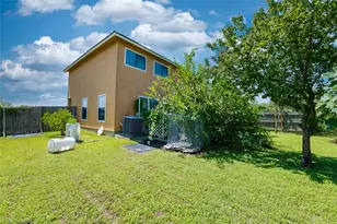 1347 Lakeside Loop, Round Rock, TX 78665 - Photo 13