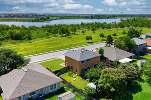 1347 Lakeside Loop, Round Rock, TX 78665 - Photo 15