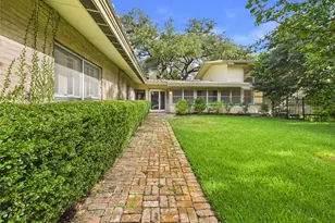 1202 Belmont Pkwy, Austin, TX 78705 - Photo 31