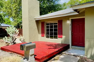 3711 Vineland Dr, Austin, TX 78722 - Photo 3