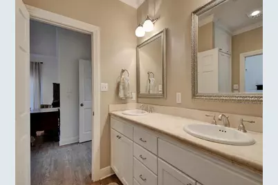 5018 Shoal Creek Boulevard, Austin, TX 78756 - Photo 19