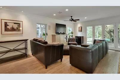 5018 Shoal Creek Boulevard, Austin, TX 78756 - Photo 9