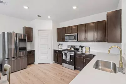 220 Merrick Road, Georgetown, TX 78628 - Photo 5