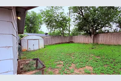 8404 Maine Drive, Austin, TX 78758 - Photo 21