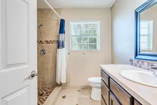 721 E Pine St, Seguin, TX 78155 - Photo 19