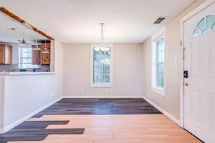 721 E Pine St, Seguin, TX 78155 - Photo 13