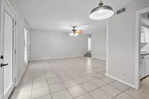 6718 Silvermine Dr, Austin, TX 78736 - Photo 11