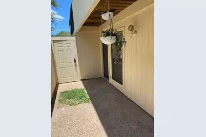 6718 Silvermine Drive #302, Austin, TX 78736 - Photo 3