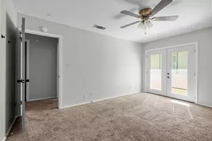 6718 Silvermine Dr, Austin, TX 78736 - Photo 19