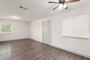 2406 Bucks Run, Austin, TX 78744 - Photo 9