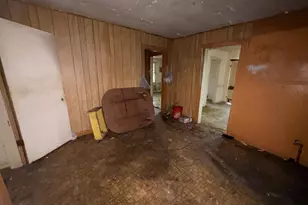 918 S Brazos St, Lockhart, TX 78644 - Photo 9