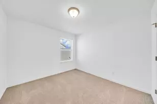 2050 Egret Ave, New Braunfels, TX 78132 - Photo 13