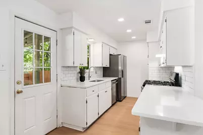 9807 Dallum Drive, Austin, TX 78753 - Photo 11