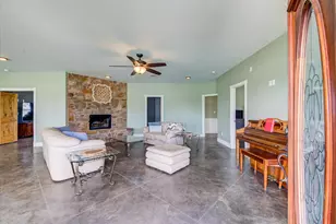 118 Saddle Ct, Bastrop, TX 78602 - Photo 13