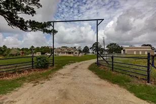 118 Saddle Ct, Bastrop, TX 78602 - Photo 1