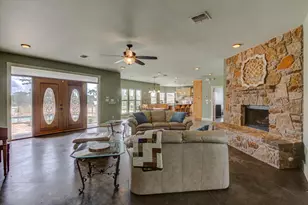 118 Saddle Ct, Bastrop, TX 78602 - Photo 15