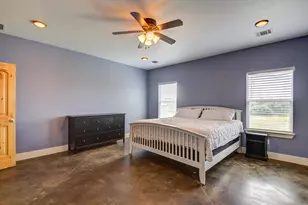118 Saddle Ct, Bastrop, TX 78602 - Photo 23